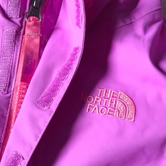 Babygirl NORTH FACE spring coat. - Picture 4 of 8